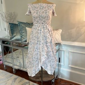 Light Blush Floral Maxi Dress